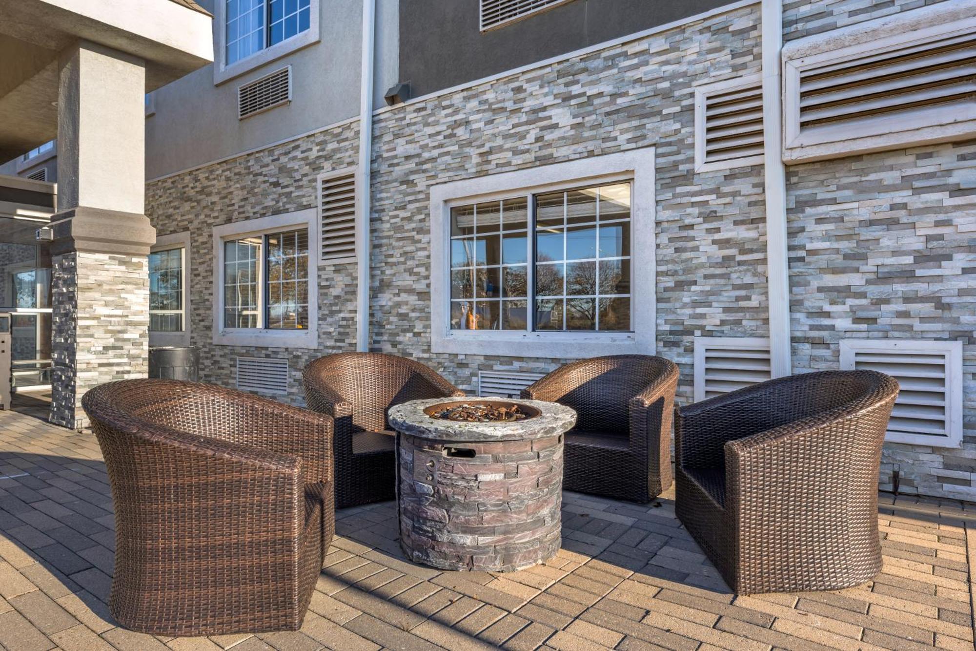 Country Inn & Suites By Radisson Bolingbrook, I-55 Exteriör bild